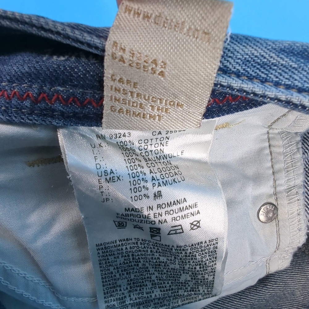 Diesel Lowky Regular-Straight Low Waist Jeans Wash 0810N Blue W27 L32 - Picture 6 of 16